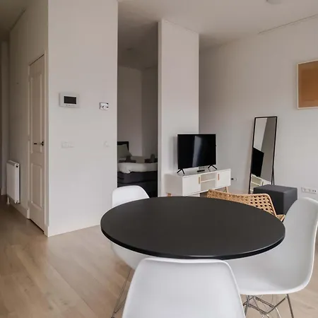 Appartement Cosy In West *