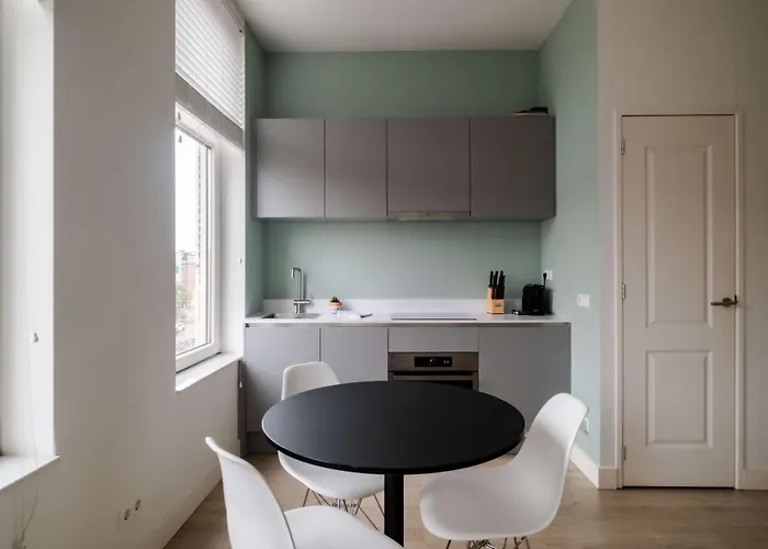 Διαμέρισμα Cosy In West *